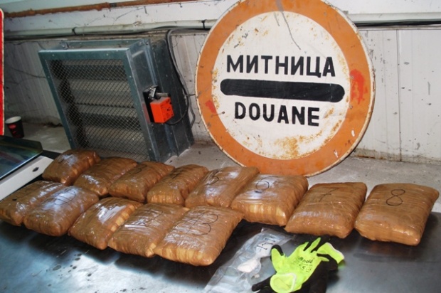 Над 13 кг. метаамфетамин задържаха митничарите на Дунав мост 2