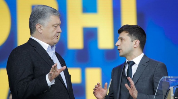 Украйна избира президент между Порошенко и Зеленски