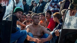 Най-малко 70 мигранти се удавиха, а десетки изчезнаха във водите на Тунис