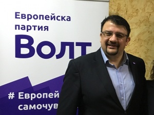 Ананиев: Политиците да дадат път на 30-годишните