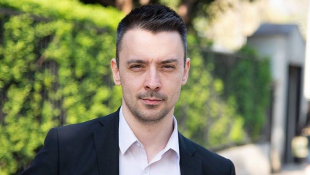 Кандидатът за евродепутат от ВМРО Кристиян Шкварек съди Фейсбук за цензура
