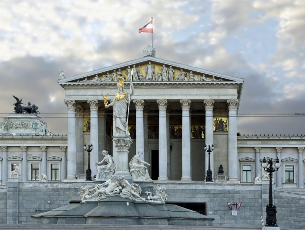 Финансово-шпионски скандал в австрийската управляваща коалиция?