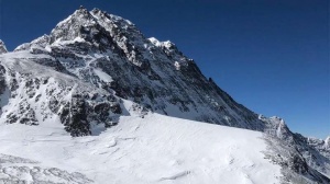 8 алпинисти изчезнаха в Хималаите, издирват ги
