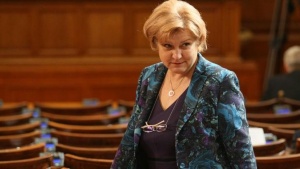 Менда Стоянова: Всички ще върнат парите от надвзетите субсидии