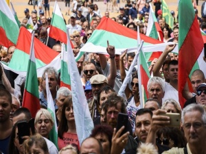 В 14 ч. тръгва шествие с искане за оставката на правителството