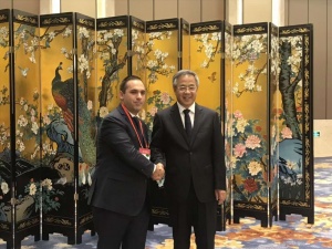 Министър Караниколов се срещна с китайския вицепремиер Ху Чунхуа