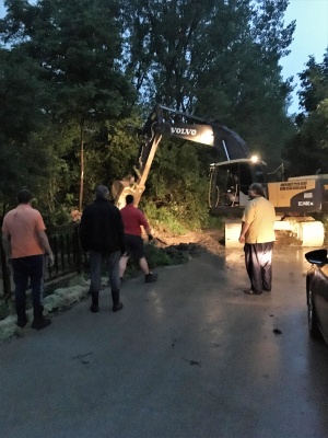 Силен порой засегна Хотница, кметът на Велико Търново предприе незабавни мерки