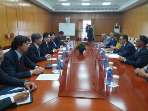Задълбочаване на икономическото сътрудничество обсъдиха министър Караниколов и вицепремиерът на Монголия