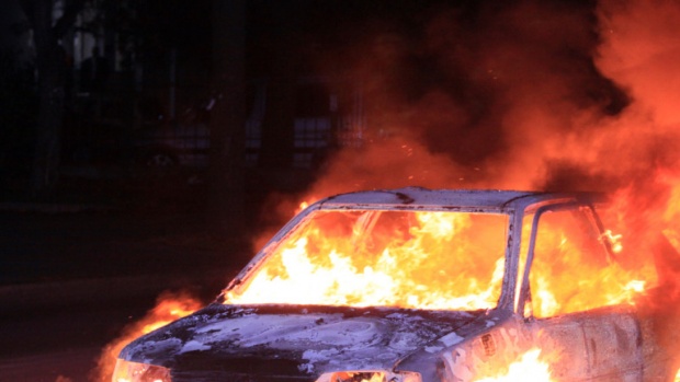 Запалиха колата на активист срещу застрояването на парк