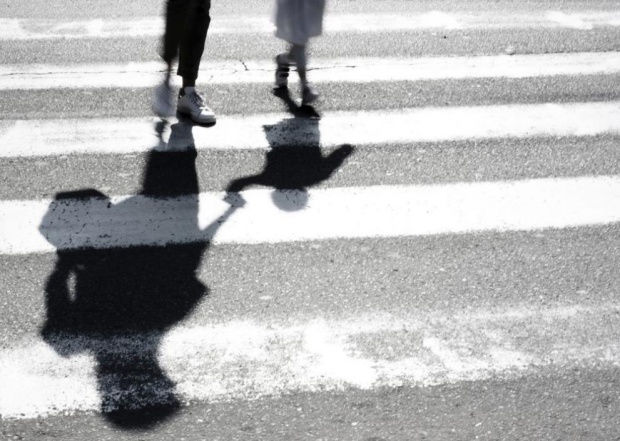 Блъснаха жена на пешеходна пътека