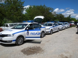Немската полиция подари два автомобила на МВР