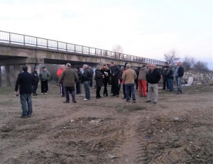 Протест пред общината в Костинброд след катастрофата със загинал моторист