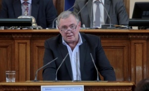 Депутатът от БСП проф. Георги Михайлов ще се откаже от имунитета си