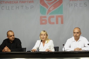 Йончева: Партиите вече ще зависят от олигарси