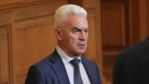 Симеонов: Решението за освобождаването на Волен Сидеров е на парламентарната група