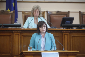 Корнелия Нинова: Г-н Борисов, защо правителството не взе мерки да спре чумата?