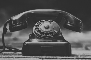 НАП оповестява телефон за българите в чужбина, за да проверят дали са сред засегнатите от хакерската атака
