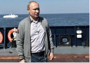 Путин: Руският военен флот ще отговори достойно на всеки