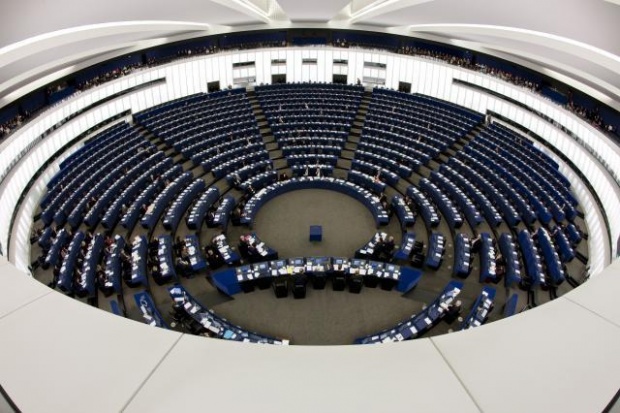 Европарламентът си избира председател