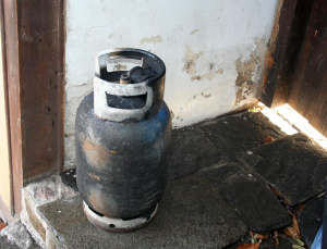 Четирима тежко ранени след взрив на газова бутилка в Габрово