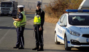 Засилен полицейски контрол на пътя Бургас - Царево