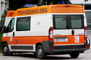 Трима в болница след тежка катастрофа в Морската столица