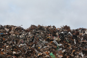 Индонезия връща на Австралия стотици тонове боклук