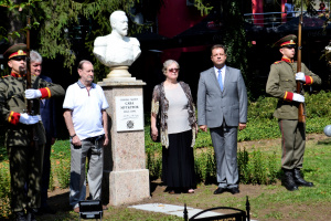Паметник на генерал Сава Муткуров бе открит във Велико Търново навръх Съединението