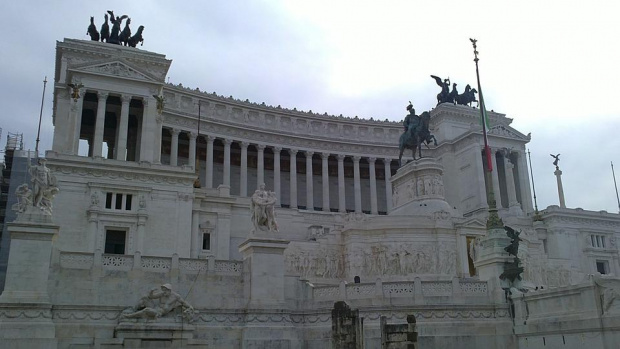 Двете камари на парламента в Италия гласуват новия кабинет на Конте днес и утре