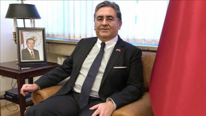 Посланикът на Турция: Профилът с имперската карта не е на министър Хюлуси Акар