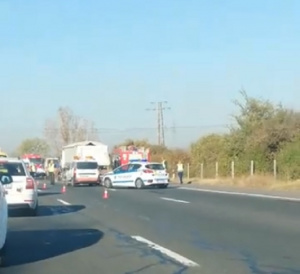 Тежка катастрофа на автомагистрала „Тракия“, има загинал (ВИДЕО)