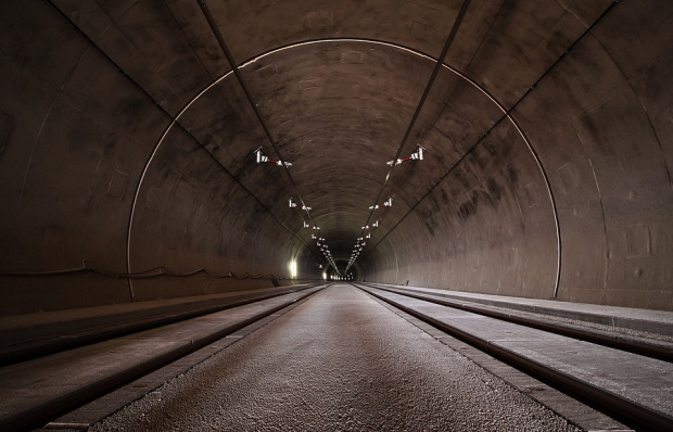 Пробиват най-дългия тунел в България