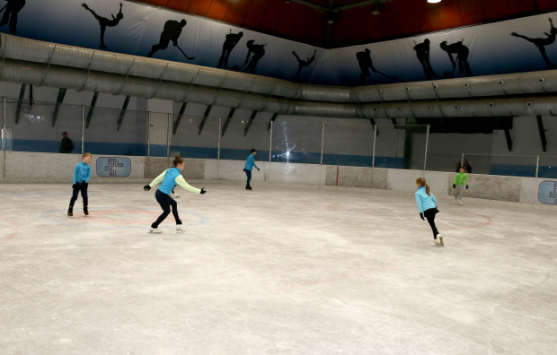 Откриха реновираната тренировъчна зала  на Зимния дворец на спорта