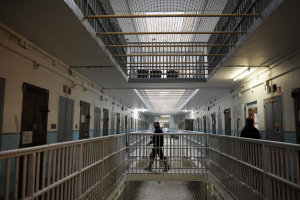 Надзирателите в затворите искат увеличение на заплащането