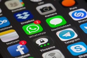 "WhatsApp" спира поддръжката за някои видове Apple и Android устройства