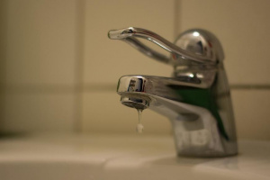 Аврамова: Цената на водата ще остане социално поносима