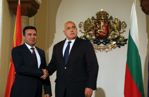 Заев иска да говори лично с Борисов за македонския език