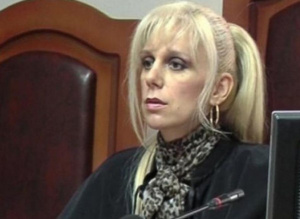 Скандалната съдийка от Пазарджик Майя Попова се самоубила по брутален начин