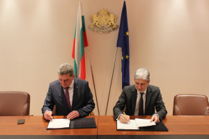 Министър Димов и комисар Николов подписаха договор за мерки за защита на населението от бедствия