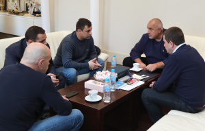 Борисов се срещна с представители на  кризисния щаб на Перник