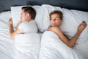 Изследване съветва влюбените: Спете на отделни легла за по-добра интимна връзка