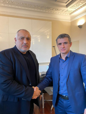 Премиерът се срещна с кмета на Ботевград заради водната криза