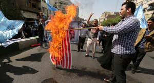 Иран: Можем да сринем Белия дом и да изгоним САЩ, няма да веем цветя срещу куршумите