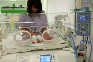 Безплатни ултразвукови изследвания за рискови новородени в София