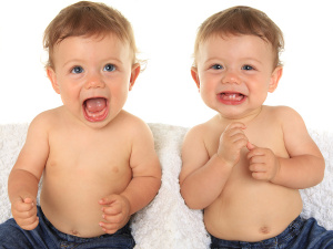 726 бебета, от които 10 близнаци, са родени през 2019-а в УМБАЛ "Пловдив"