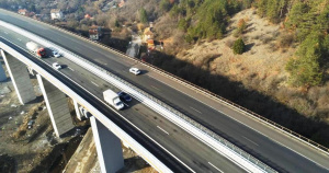 Ограничават движението по автомагистрала "Тракия" между София и Пловдив