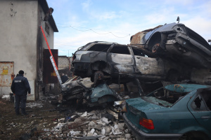 20 стари коли изгоряха в Бургас снощи
