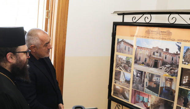Борисов посети реновираната сграда на  Софийската духовна семинария