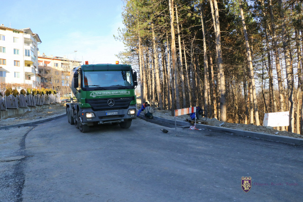 Строителството на улици във Велико Търново продължава и през зимата