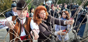 Йотова: Българската държава трябва да се върне в селата